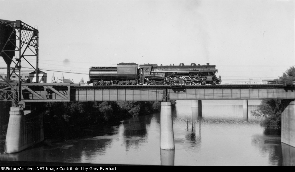 CN 4-8-2 #6048 - Canadian National